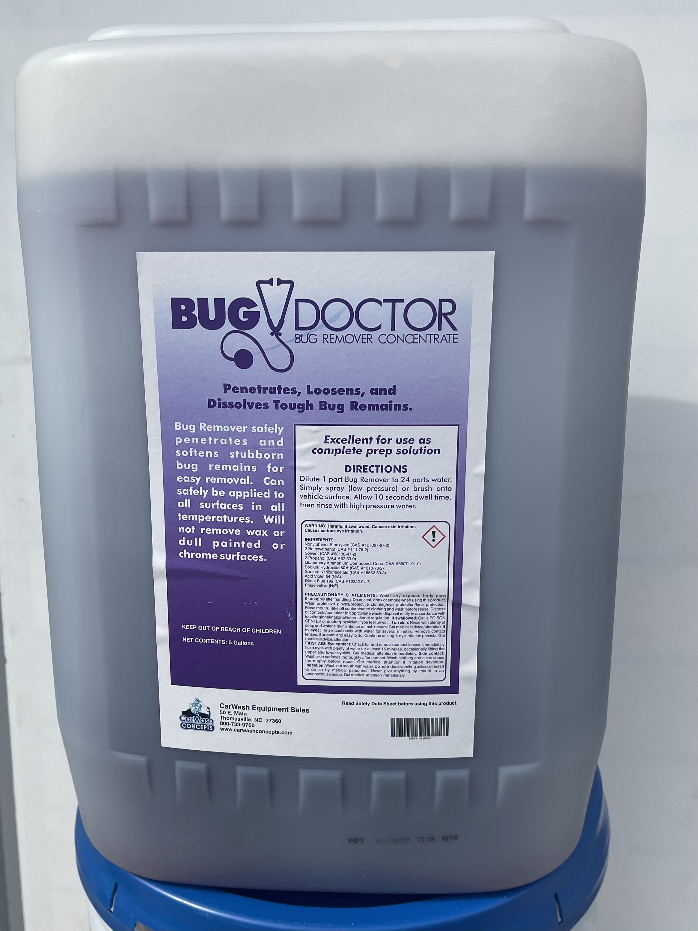 BUG REMOVER SAFELY PENETRATES AMD SOFTENS STUBBORN BUG REMAINS FOR EASY REMOVAL.