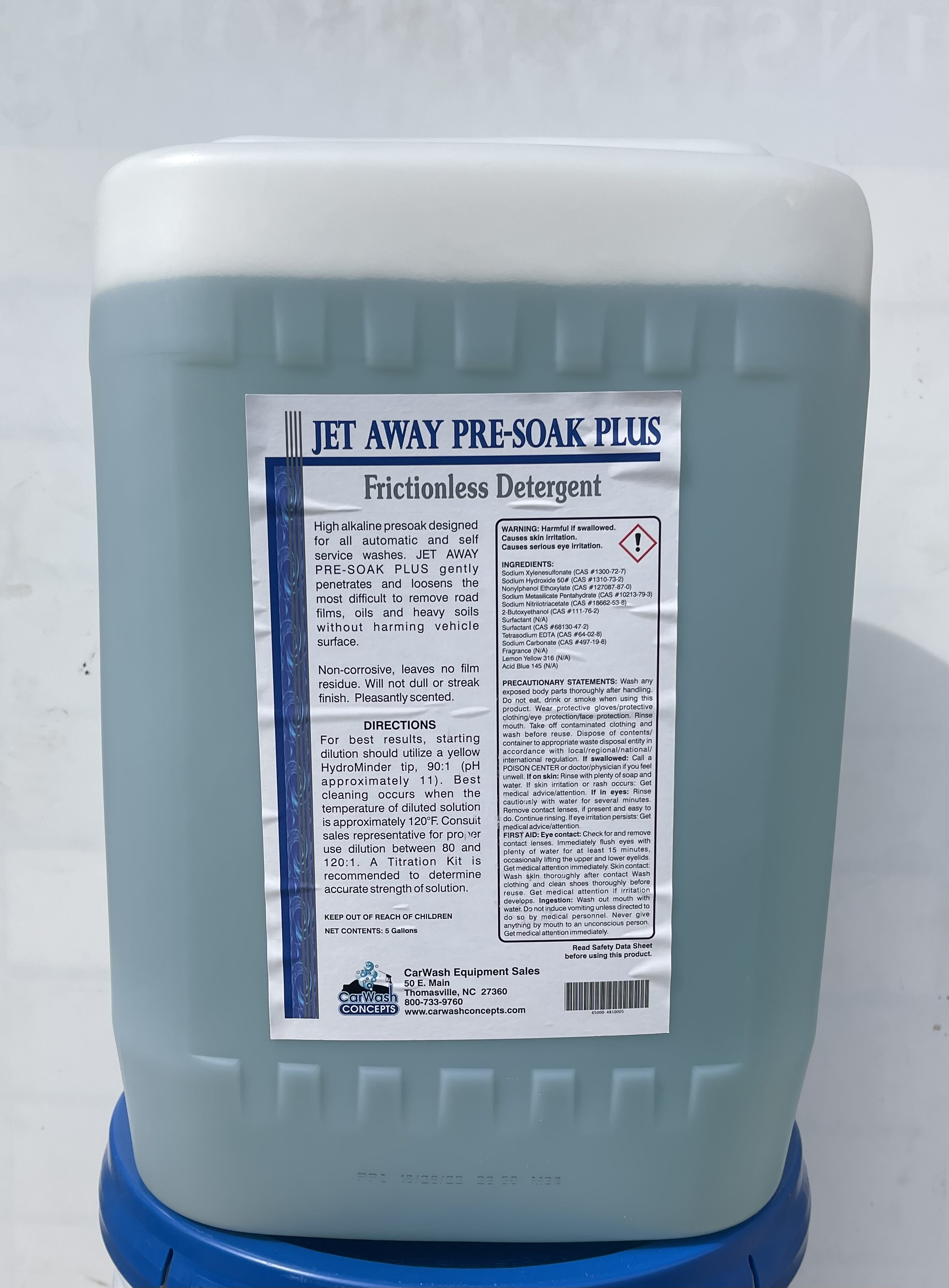 HIGH ALKALINE PRESOAK DESIGNED FOR ALL AUTOMATIC AND SELF SERVICE WASHES. NON-CORROSIVE, LEAVES NO FILN RESIDUE.